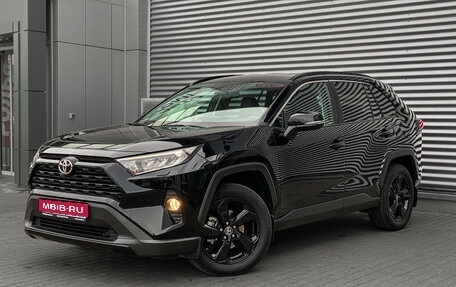 Toyota RAV4, 2022 год, 3 550 000 рублей, 1 фотография