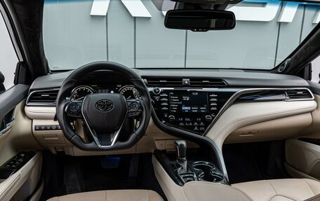 Toyota Camry, 2020 год, 2 840 000 рублей, 6 фотография