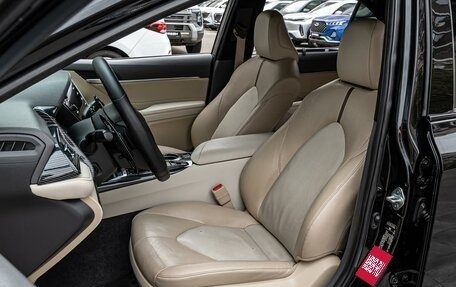Toyota Camry, 2020 год, 2 840 000 рублей, 10 фотография