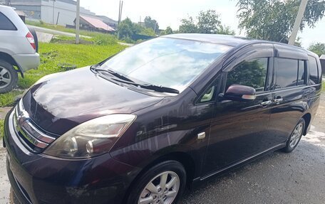 Toyota ISis I, 2012 год, 1 450 000 рублей, 6 фотография