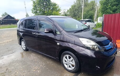 Toyota ISis I, 2012 год, 1 450 000 рублей, 3 фотография