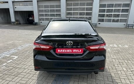 Toyota Camry, 2019 год, 2 230 000 рублей, 4 фотография