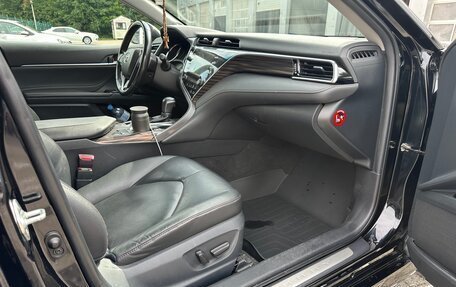 Toyota Camry, 2019 год, 2 230 000 рублей, 5 фотография