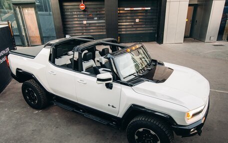 GMC Hummer EV, 2024 год, 14 900 000 рублей, 3 фотография