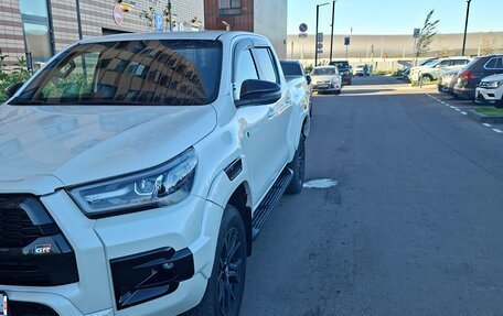 Toyota Hilux VIII, 2022 год, 6 099 000 рублей, 3 фотография