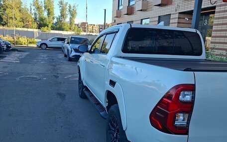 Toyota Hilux VIII, 2022 год, 6 099 000 рублей, 5 фотография