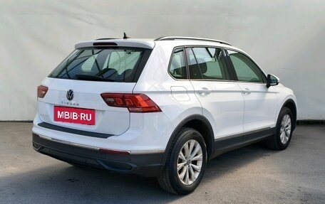Volkswagen Tiguan II, 2021 год, 1 900 000 рублей, 4 фотография