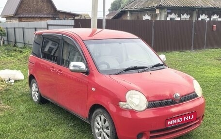 Toyota Sienta I, 2005 год, 550 000 рублей, 1 фотография