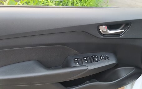 Hyundai Solaris II рестайлинг, 2019 год, 1 390 000 рублей, 17 фотография