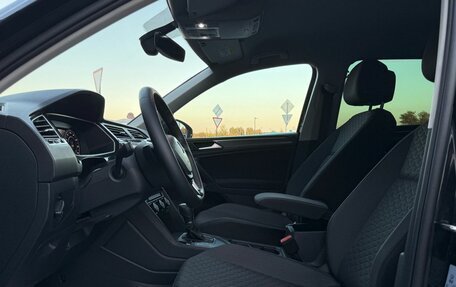 Volkswagen Tiguan II, 2018 год, 2 219 000 рублей, 9 фотография