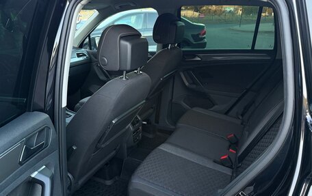 Volkswagen Tiguan II, 2018 год, 2 219 000 рублей, 15 фотография