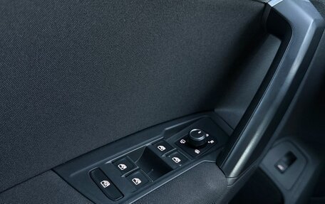 Volkswagen Tiguan II, 2018 год, 2 219 000 рублей, 25 фотография