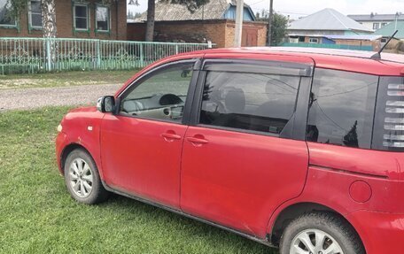 Toyota Sienta I, 2005 год, 550 000 рублей, 3 фотография