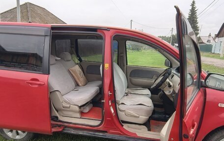 Toyota Sienta I, 2005 год, 550 000 рублей, 8 фотография
