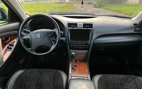 Toyota Camry, 2011 год, 950 000 рублей, 11 фотография