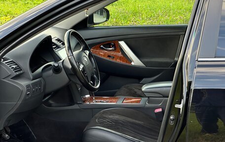 Toyota Camry, 2011 год, 950 000 рублей, 9 фотография