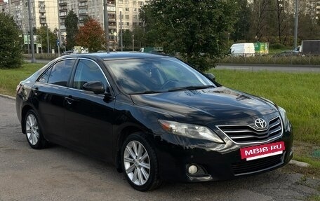 Toyota Camry, 2011 год, 950 000 рублей, 6 фотография