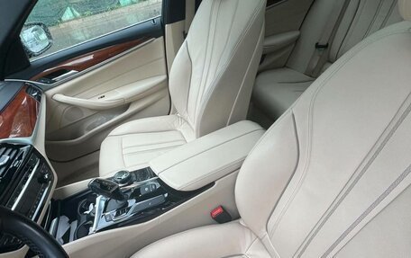 BMW 5 серия, 2019 год, 3 375 000 рублей, 12 фотография