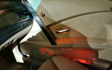 BMW 5 серия, 2003 год, 880 000 рублей, 13 фотография