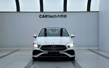 Mercedes-Benz A-Класс, 2023 год, 1 554 000 рублей, 2 фотография