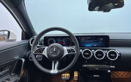 Mercedes-Benz A-Класс, 2023 год, 1 554 000 рублей, 18 фотография
