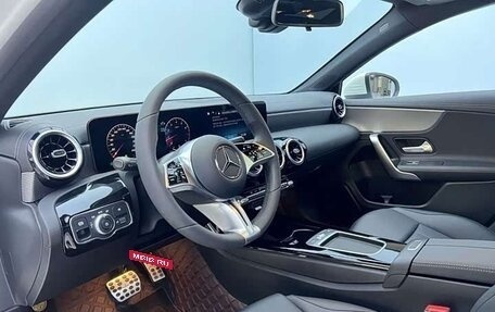 Mercedes-Benz A-Класс, 2023 год, 1 554 000 рублей, 13 фотография