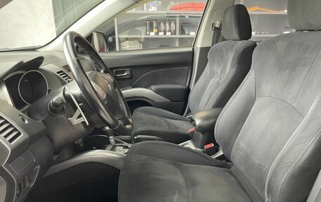 Mitsubishi Outlander III рестайлинг 3, 2008 год, 1 100 000 рублей, 7 фотография