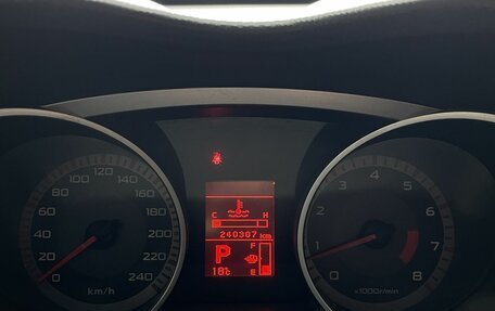Mitsubishi Outlander III рестайлинг 3, 2008 год, 1 100 000 рублей, 12 фотография