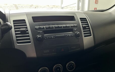 Mitsubishi Outlander III рестайлинг 3, 2008 год, 1 100 000 рублей, 11 фотография