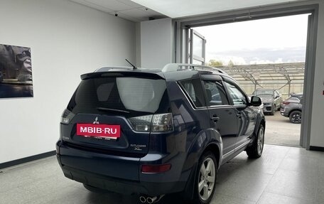 Mitsubishi Outlander III рестайлинг 3, 2008 год, 1 100 000 рублей, 4 фотография