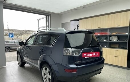 Mitsubishi Outlander III рестайлинг 3, 2008 год, 1 100 000 рублей, 6 фотография