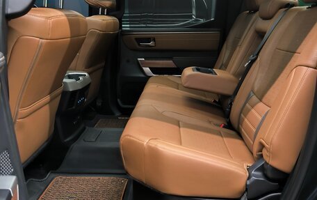 Toyota Tundra, 2022 год, 7 500 000 рублей, 13 фотография