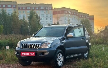 Toyota Land Cruiser Prado 120 рестайлинг, 2004 год, 1 700 000 рублей, 2 фотография