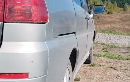 Nissan Liberty, 2003 год, 300 000 рублей, 3 фотография