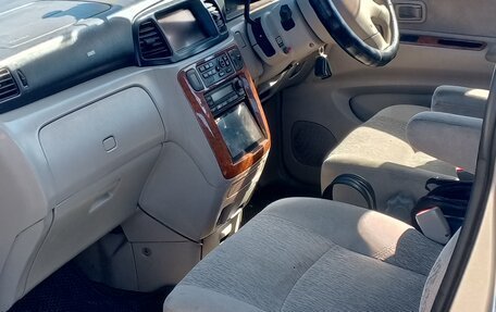 Nissan Liberty, 2003 год, 300 000 рублей, 14 фотография