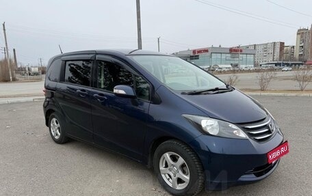 Honda Freed I, 2010 год, 919 000 рублей, 2 фотография