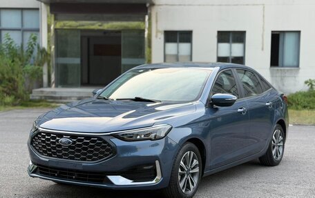 Ford Escort, 2021 год, 880 000 рублей, 3 фотография