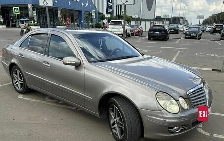 Mercedes-Benz E-Класс, 2003 год, 820 000 рублей, 4 фотография