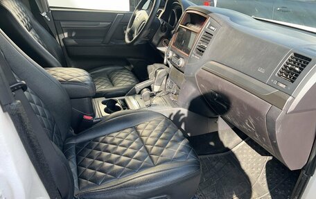 Mitsubishi Pajero IV, 2011 год, 1 540 000 рублей, 8 фотография