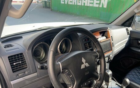 Mitsubishi Pajero IV, 2011 год, 1 540 000 рублей, 5 фотография