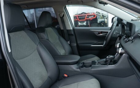 Toyota RAV4, 2025 год, 3 958 000 рублей, 13 фотография