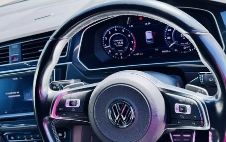 Volkswagen Tiguan II, 2016 год, 2 210 000 рублей, 11 фотография