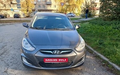 Hyundai Solaris II рестайлинг, 2011 год, 650 000 рублей, 1 фотография