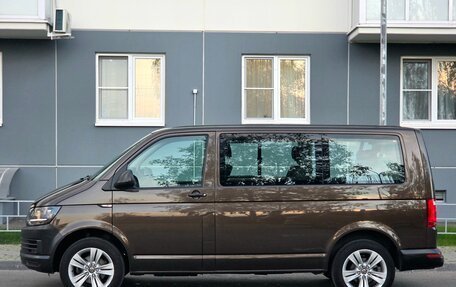 Volkswagen Multivan T5, 2015 год, 2 999 000 рублей, 5 фотография