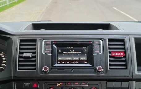 Volkswagen Multivan T5, 2015 год, 2 999 000 рублей, 18 фотография