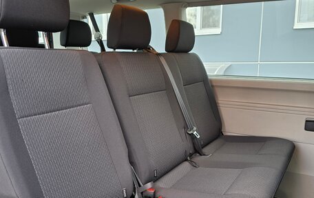Volkswagen Multivan T5, 2015 год, 2 999 000 рублей, 25 фотография