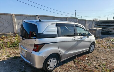 Honda Freed I, 2010 год, 1 140 000 рублей, 4 фотография