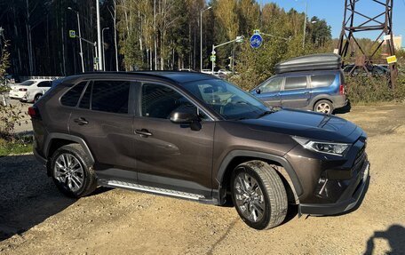 Toyota RAV4, 2020 год, 3 100 000 рублей, 6 фотография