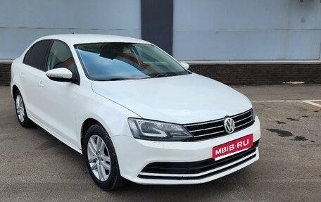 Volkswagen Jetta VI, 2015 год, 870 000 рублей, 1 фотография