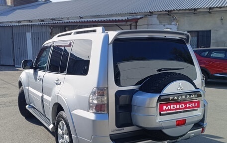 Mitsubishi Pajero IV, 2011 год, 2 830 000 рублей, 6 фотография